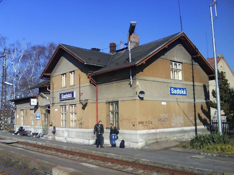 pred nadrazi Sadska