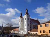 Lomnice – Farní kostel