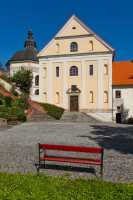 Ostrov – Posvátný okrsek