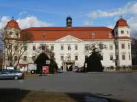 Holešov – Kulturní centrum na manýristickém zámku
