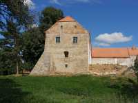 Hvožďany – Tvrz a špejchar 
