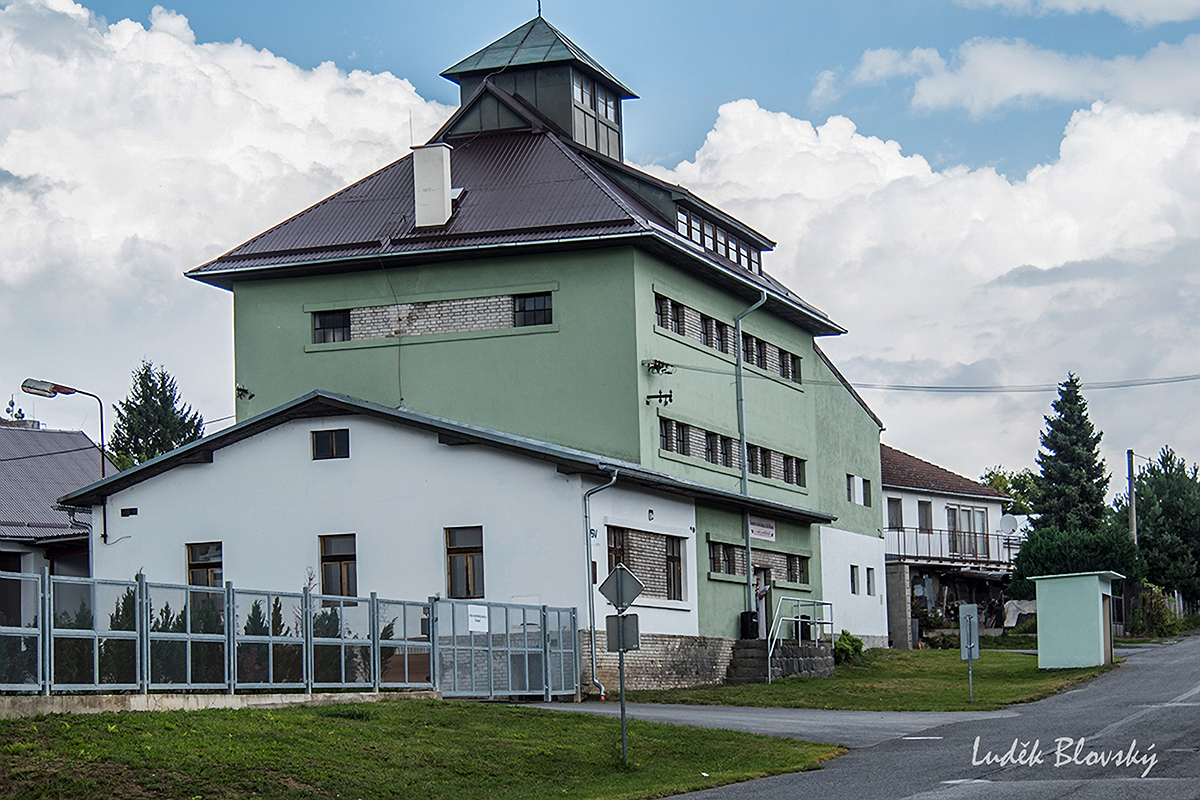 24 PLK Kasejovice spychar po